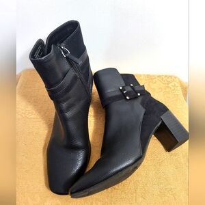 Dress Barn black faux leather and suede heeled boot women's 7 M  #1999